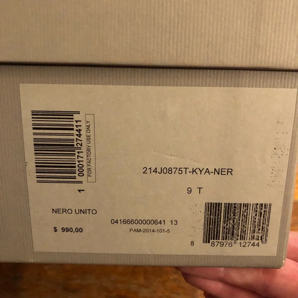 Tom Ford Hi Top Leather Sneakers - Picture 13 of 16